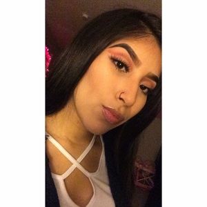 Meet your Posher, Crystal